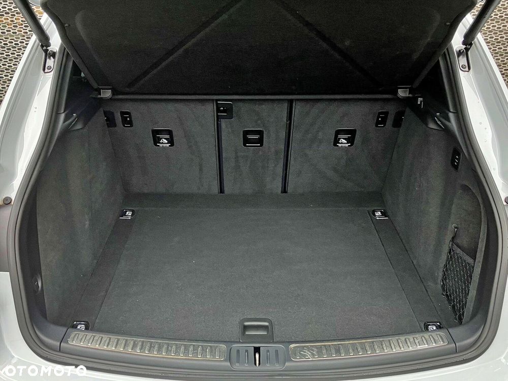 Porsche Macan - 32