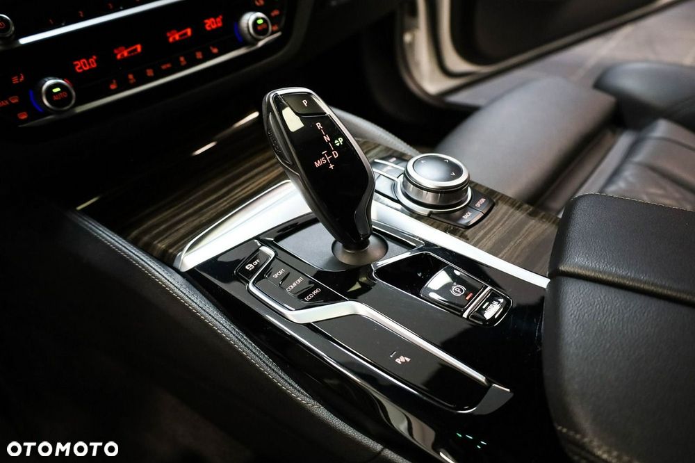 BMW Seria 5 2022