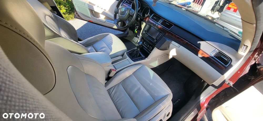 Skoda Superb 2.0 TDI Elegance - 12