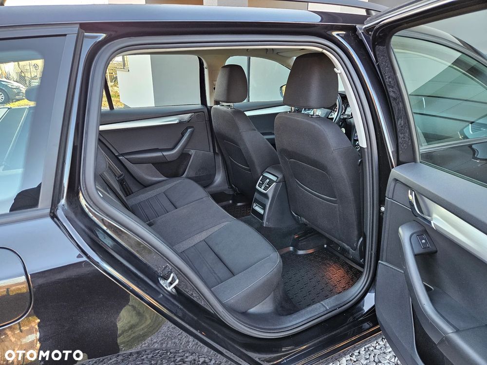 Skoda Octavia 1.6 TDI Ambition - 14