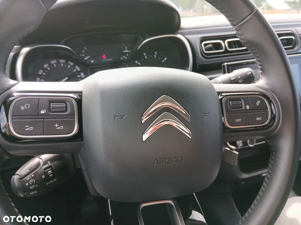 Citroën C3 1.2 PureTech Shine - 23