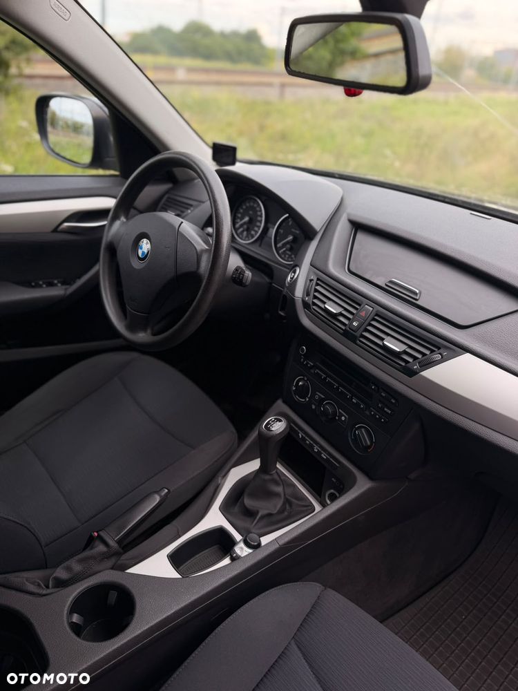 BMW X1 xDrive18d - 21