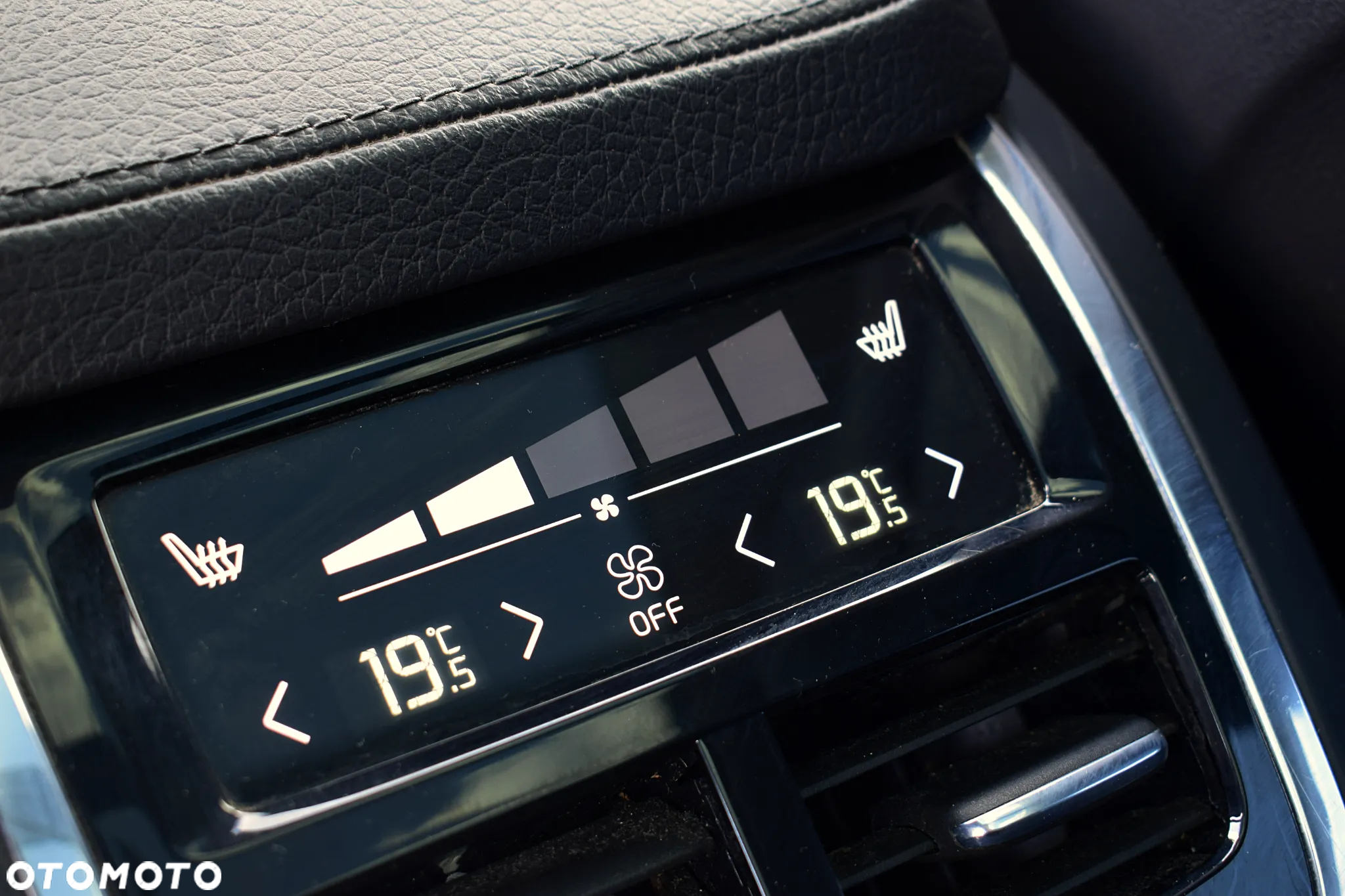 Volvo XC 90 T6 AWD Momentum - 7