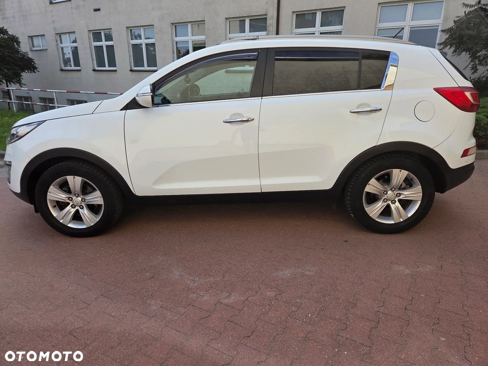 Kia Sportage 2.0 L - 9