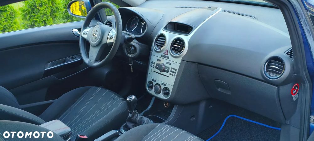 Opel Corsa - 30