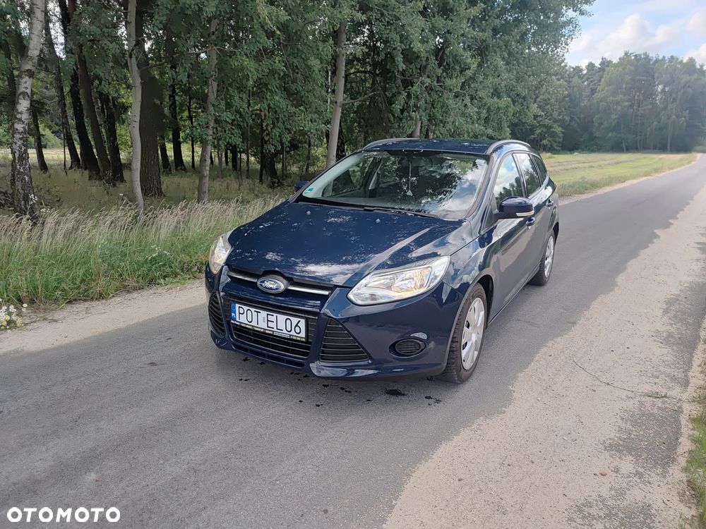 Ford Focus SW - 14