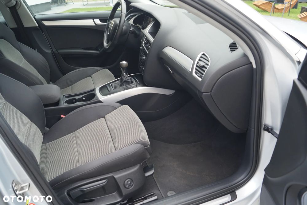 Audi A4 Avant 2.0 TDI DPF Ambition - 29
