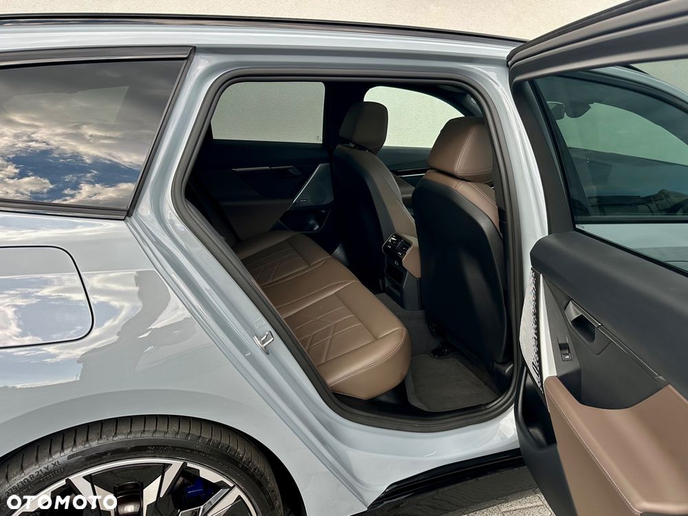 BMW Seria 5 520d xDrive mHEV M Sport - 26
