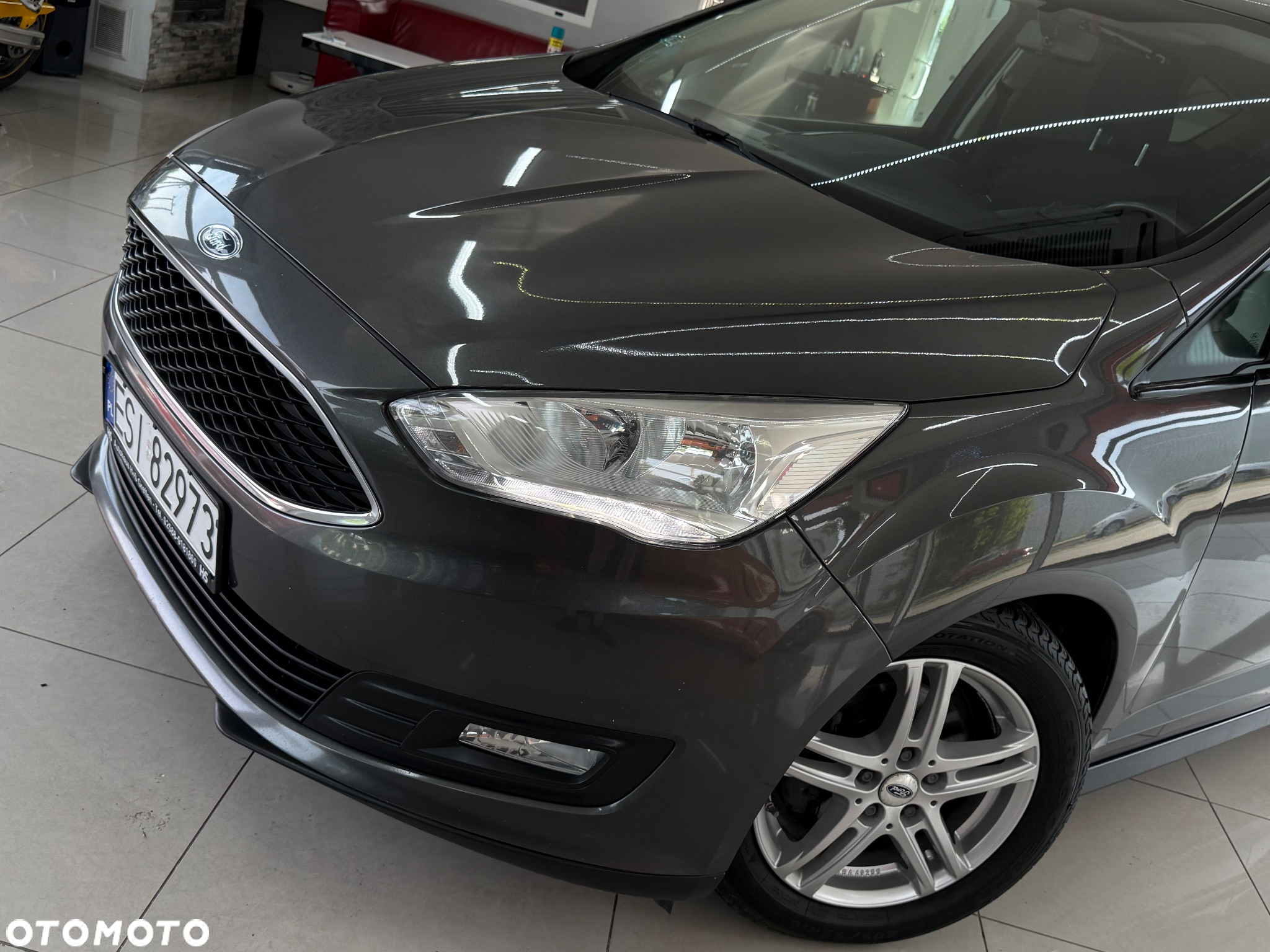 Ford C-MAX 1.5 TDCi Edition - 17