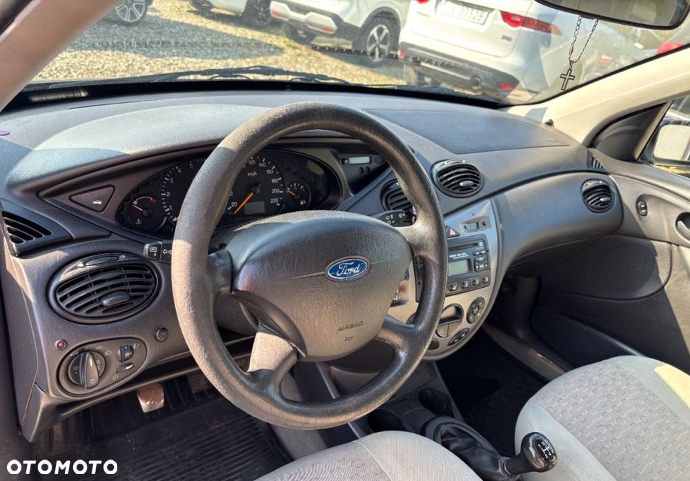 Ford Focus - 11
