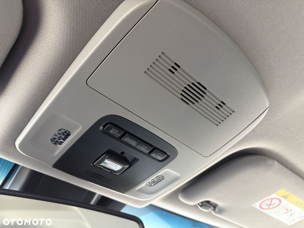 Toyota Camry 2.5 Hybrid Comfort CVT - 20