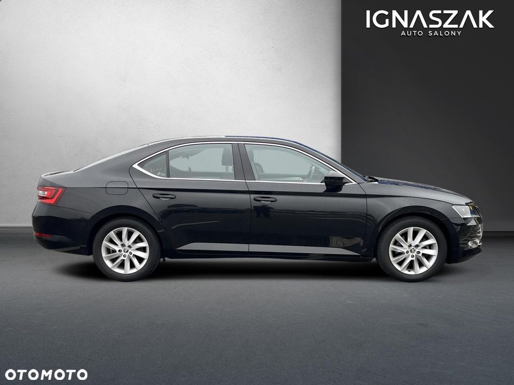 Skoda Superb 2.0 TDI Ambition - 6