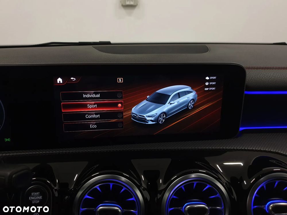 Mercedes-Benz CLA 250 7G-DCT - 22