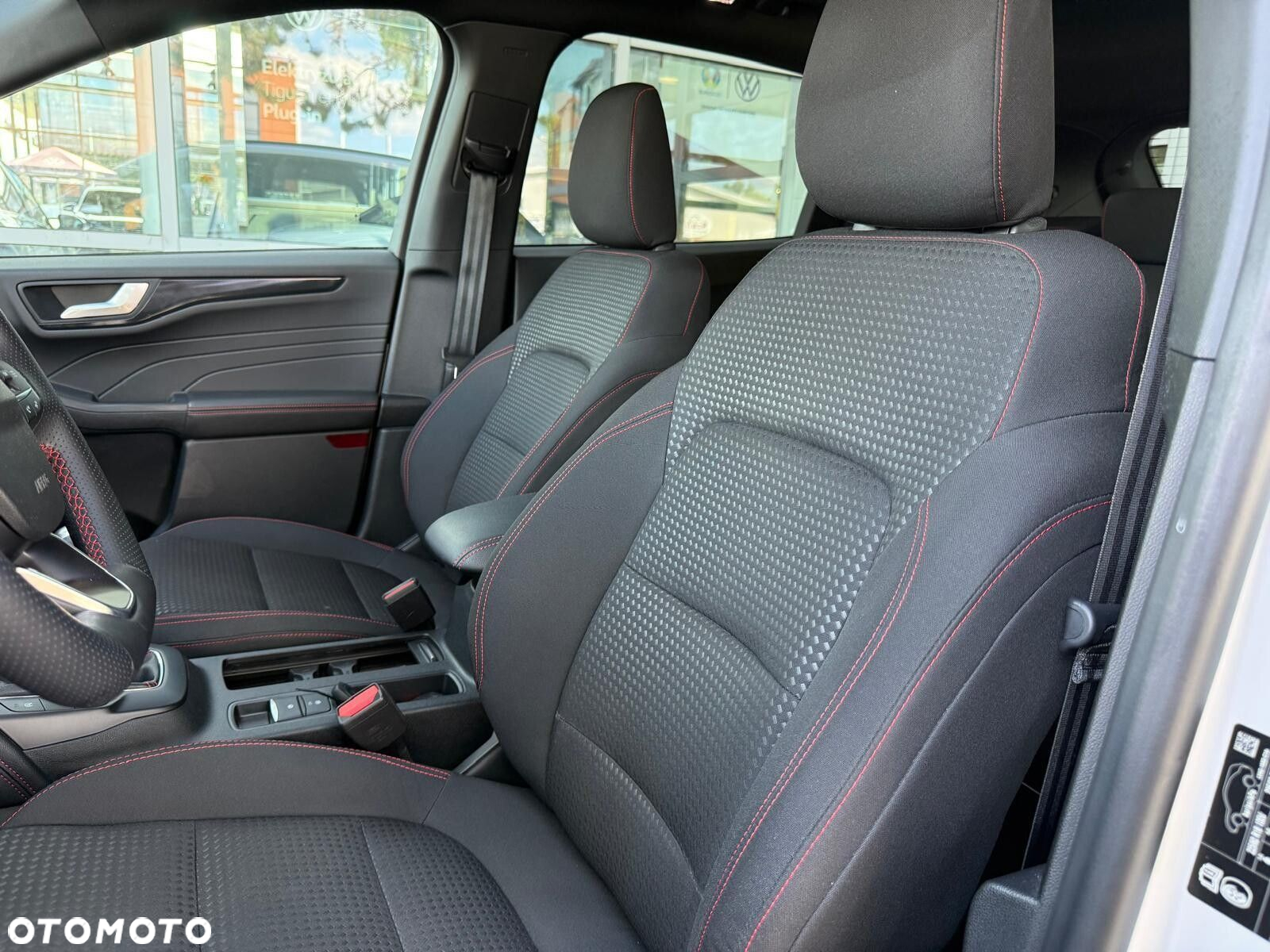 Ford Kuga - 12