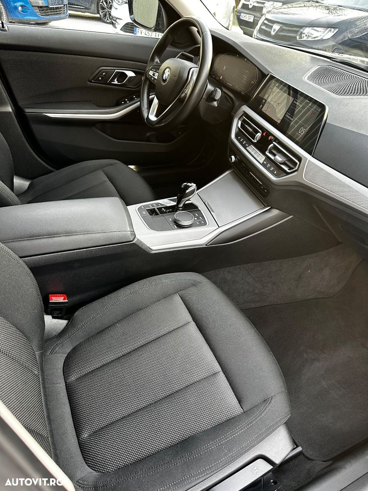 BMW Seria 3 320d Touring xDrive Aut. Luxury Line - 19