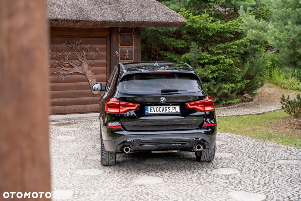 BMW X3 xDrive20d Advantage - 16
