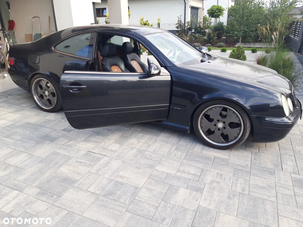 Mercedes-Benz CLK - 19