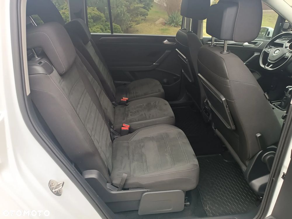 Volkswagen Touran 1.5 TSI EVO Highline - 30