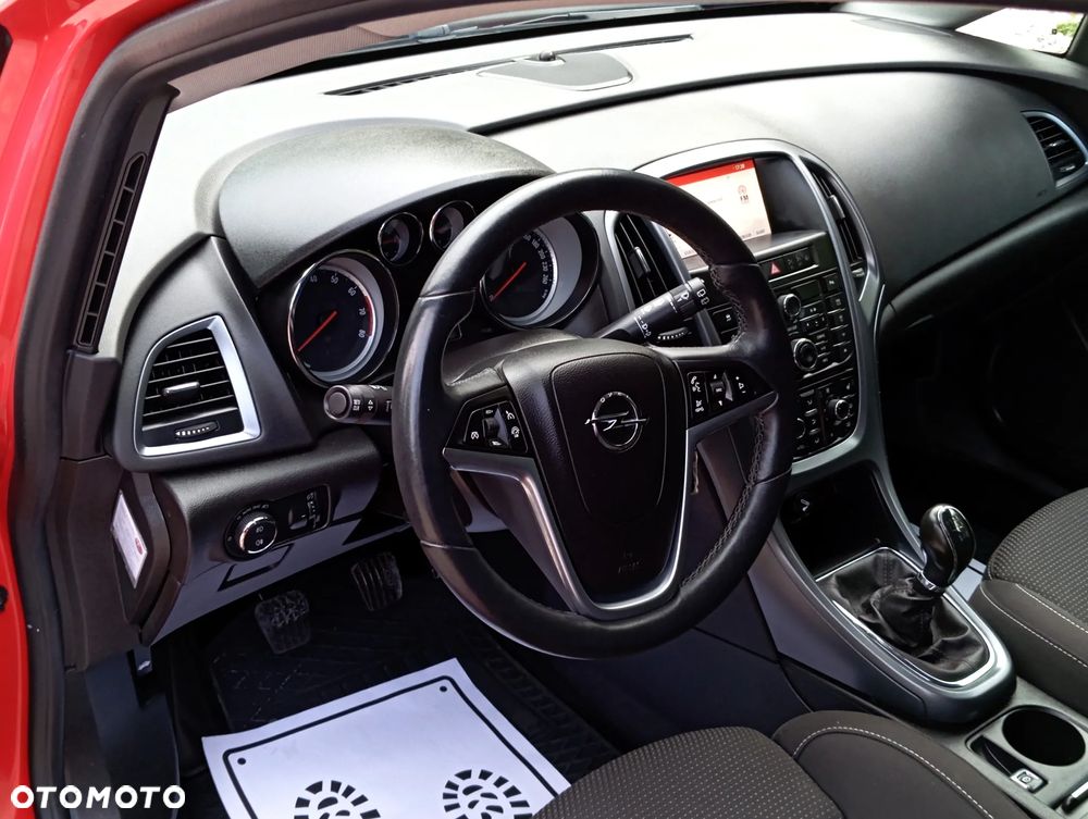 Opel Astra 1.4 Turbo Cosmo - 14