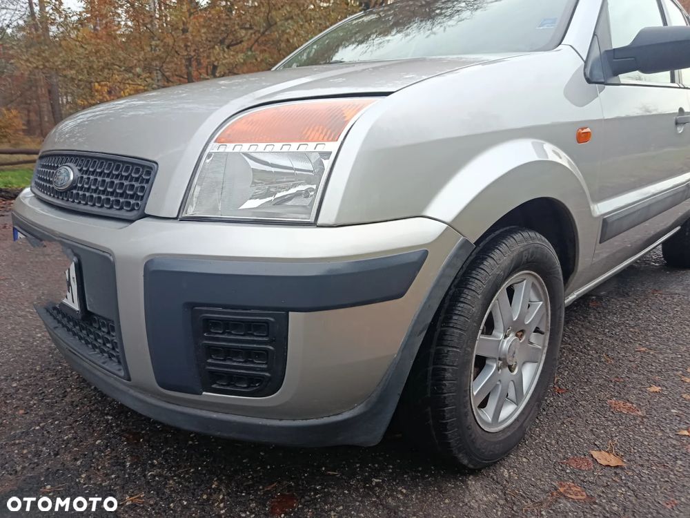 Ford Fusion 1.4 Ambiente - 12