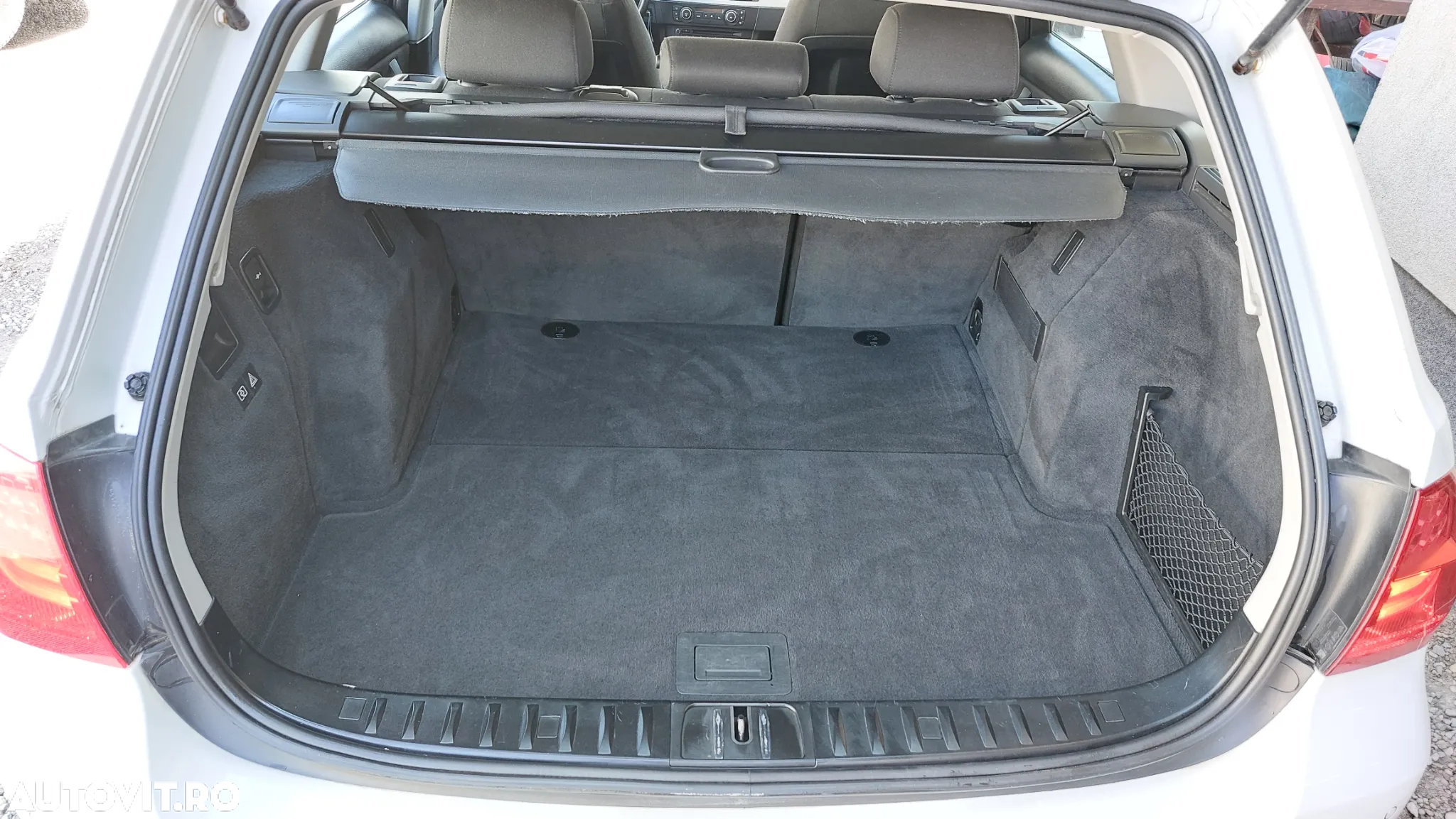 BMW Seria 3 318d - 13