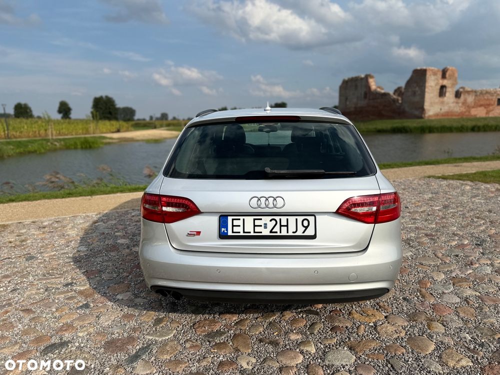 Audi A4 Avant - 13