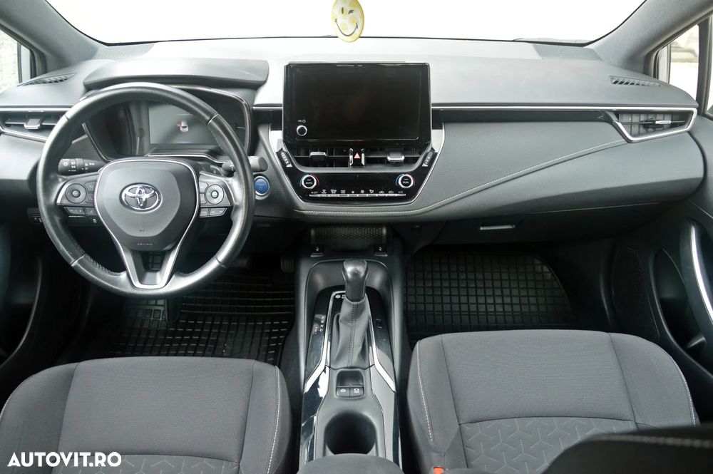 Toyota Corolla - 5