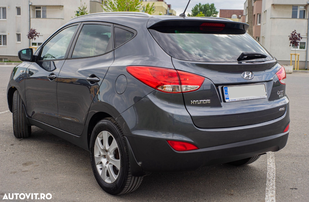 Hyundai ix35 2.0 CRDI Low 2WD GL Classic - 4
