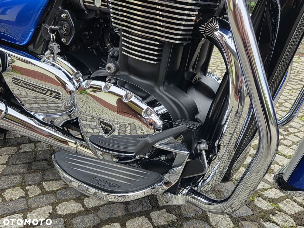 Triumph Thunderbird - 35