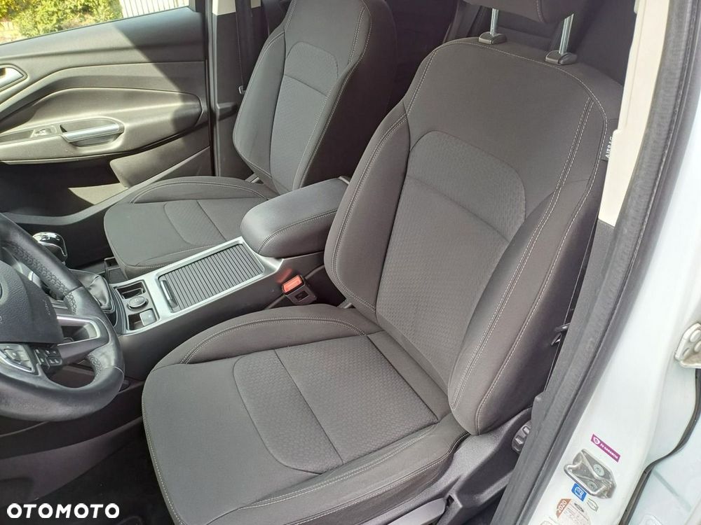 Ford Kuga 1.5 EcoBoost 2x4 Individual - 8