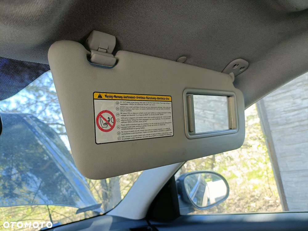 HYUNDAI i30 I 07-12 2009 r. daszek prawy osłona przeciwsłoneczna prawa * - 1