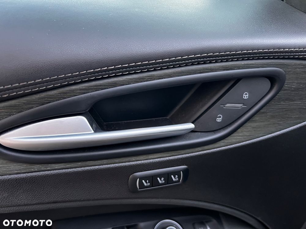 Alfa Romeo Stelvio 2.0 Turbo 16V AT8-Q4 Competizione - 34