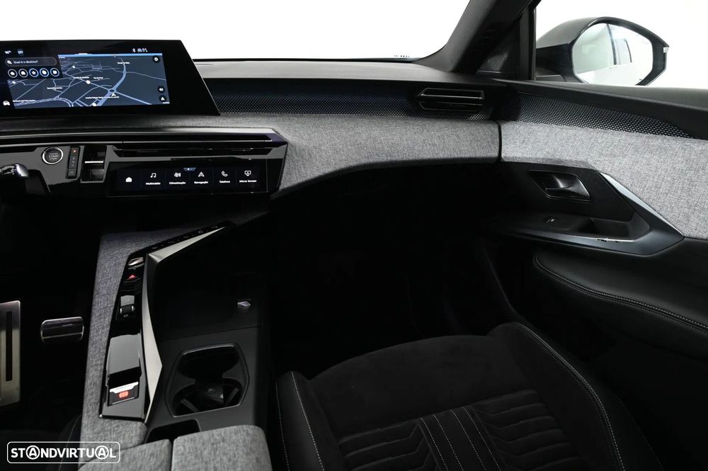 Peugeot 3008 1.2 Hybrid GT e-DCS6 - 15