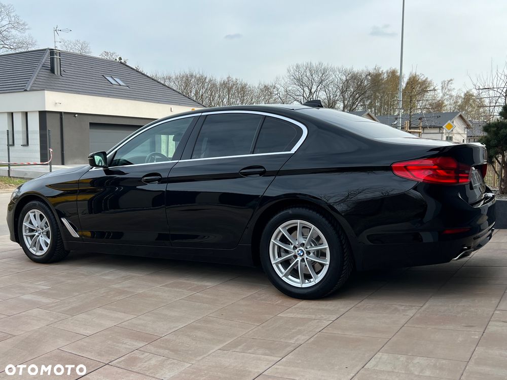 BMW Seria 5 520d xDrive Luxury Line sport - 7
