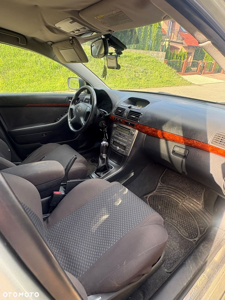 Toyota Avensis 2.0 VVT-i Prestige - 16