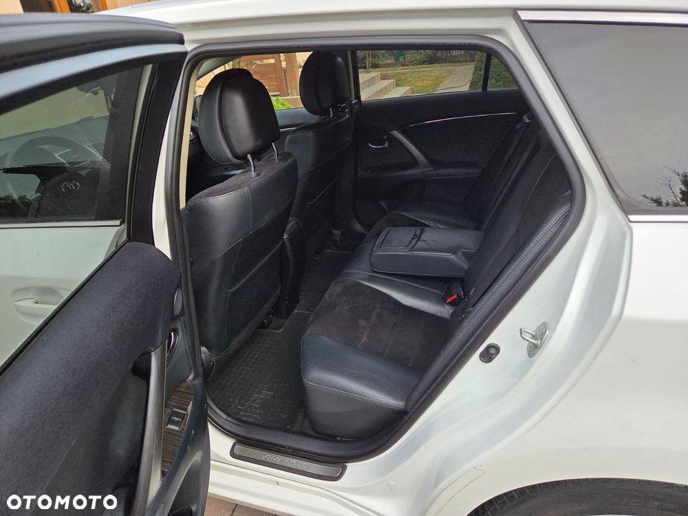 Toyota Avensis 2.2 D-CAT Prestige - 33