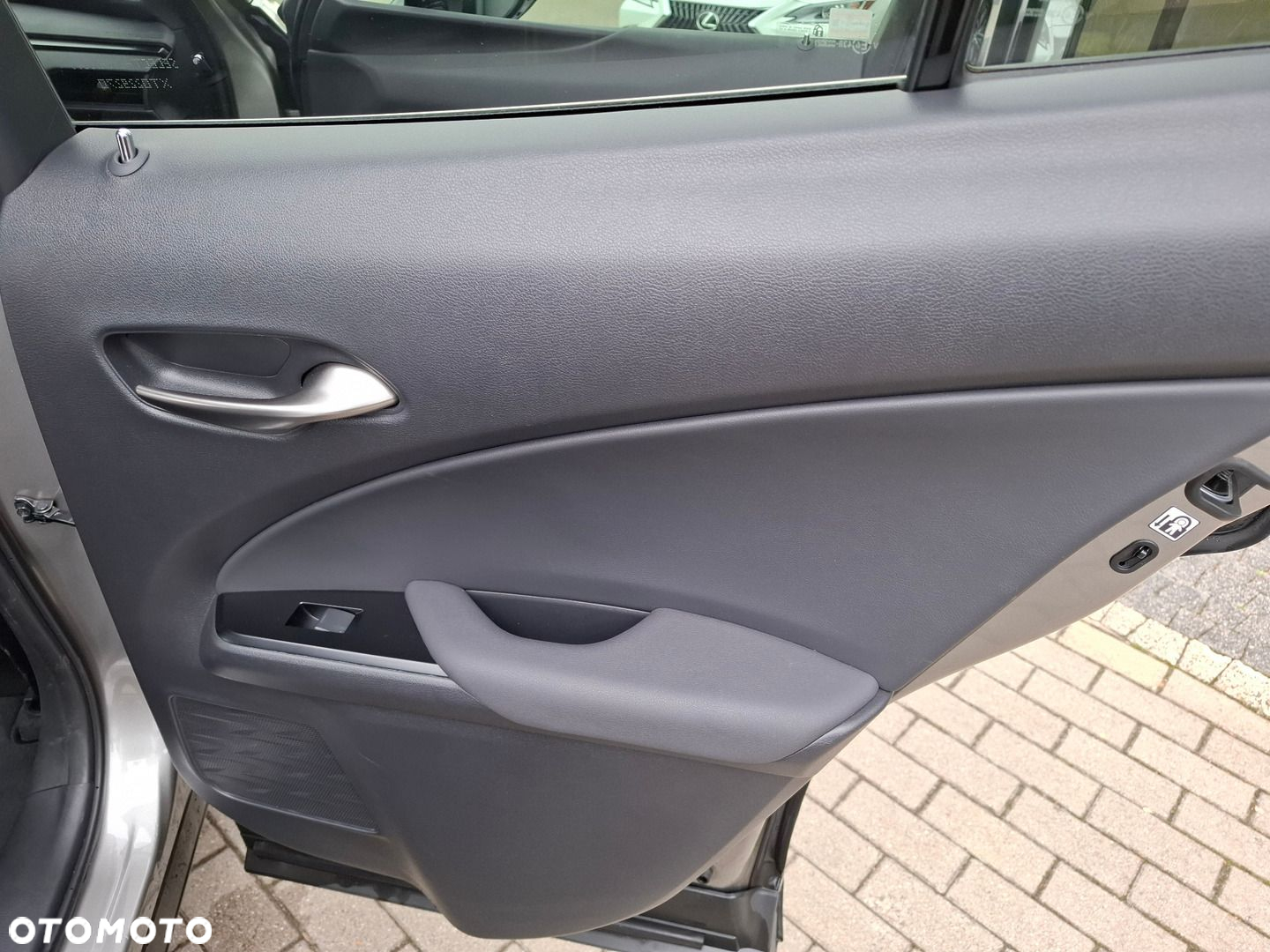 Lexus UX 250h GPF F Impression 2WD - 25