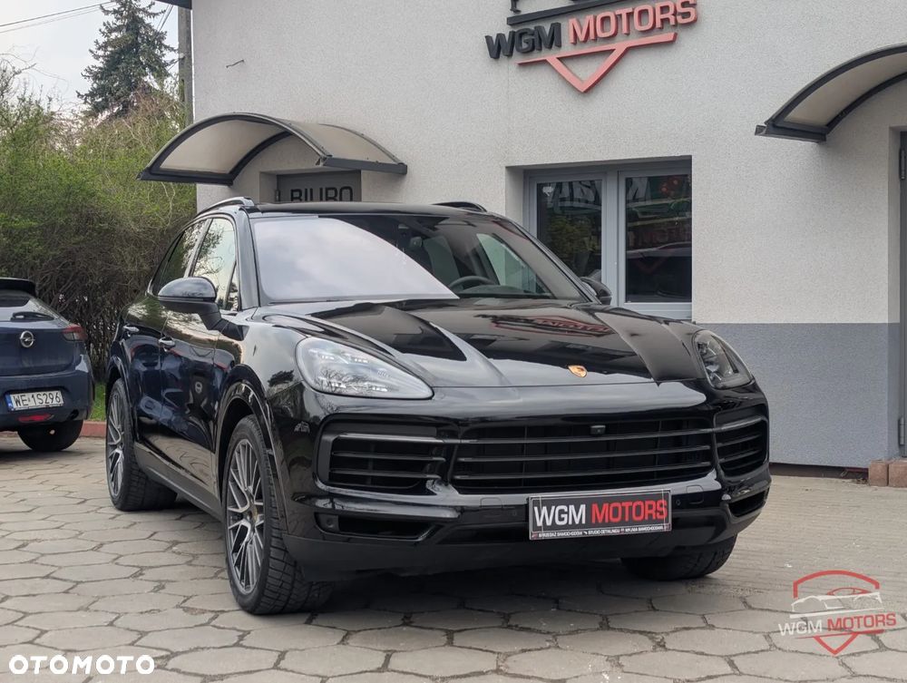 Porsche Cayenne Standard - 1