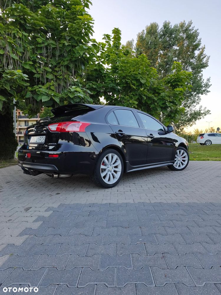Mitsubishi Lancer 1.8 Intense - 11