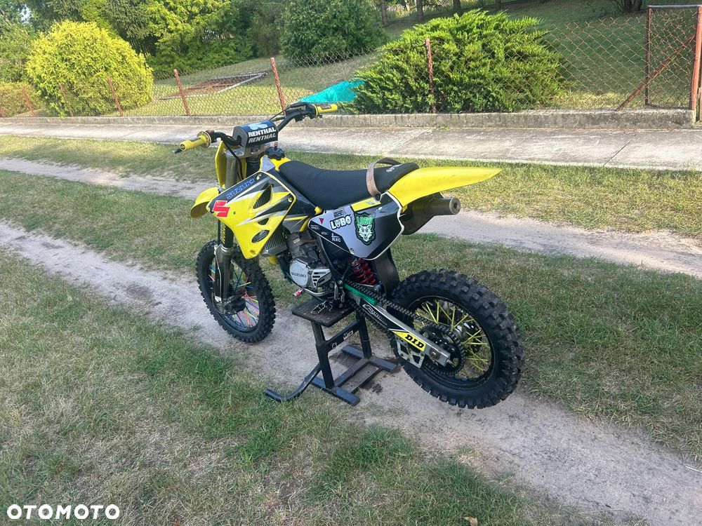 Suzuki RM - 4