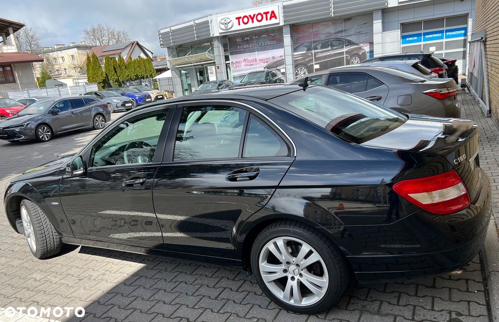 Mercedes-Benz Klasa C 180 K BlueEff Avantgarde - 9