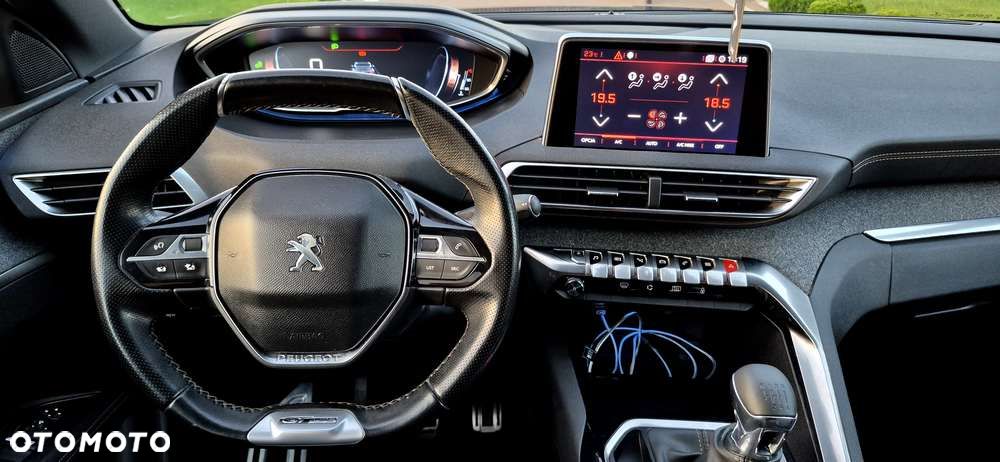 Peugeot 3008 - 15