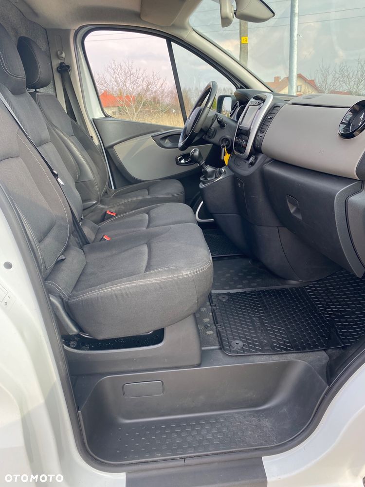Renault Trafic - 17