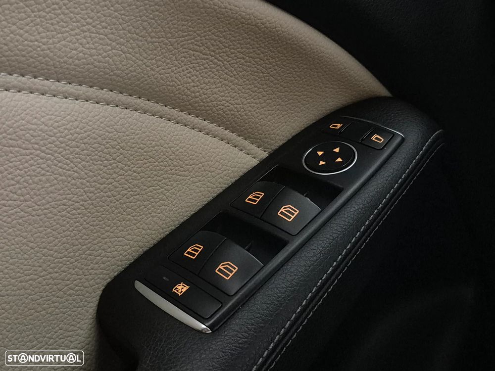Mercedes-Benz B 180 d Style - 34