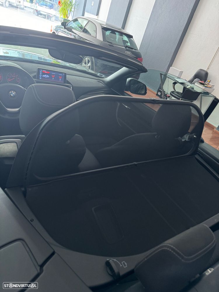 BMW 218 d Cabrio Line Sport - 6