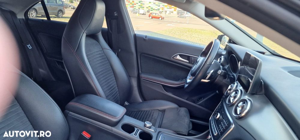 Mercedes-Benz CLA 200 d 4MATIC Aut. - 14