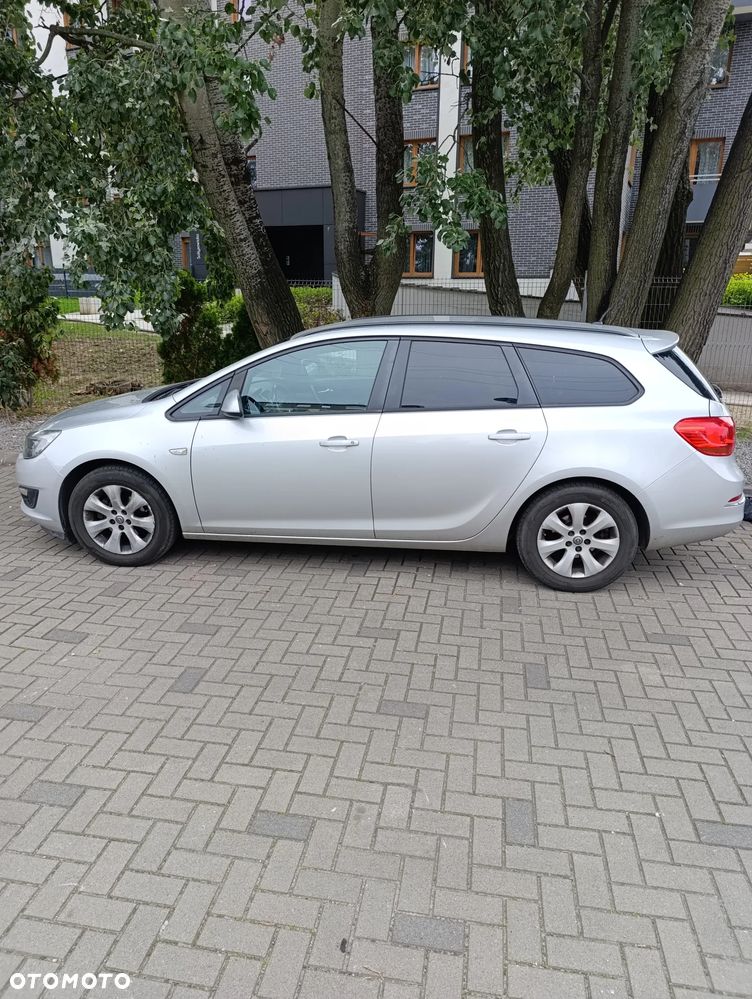 Opel Astra 2014 photo 4