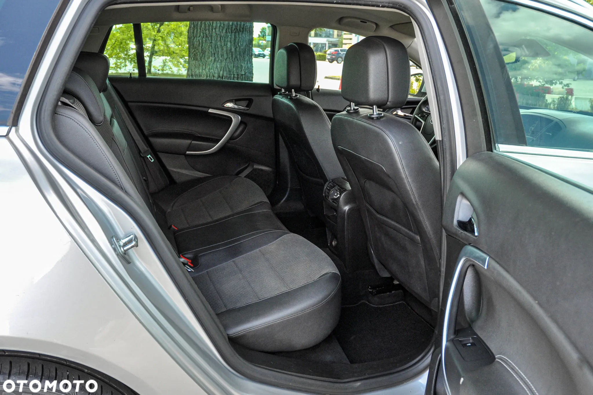 Opel Insignia - 12