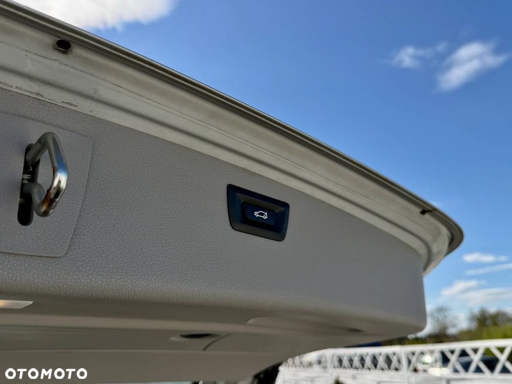 BMW Seria 3 316d Sport Line - 35