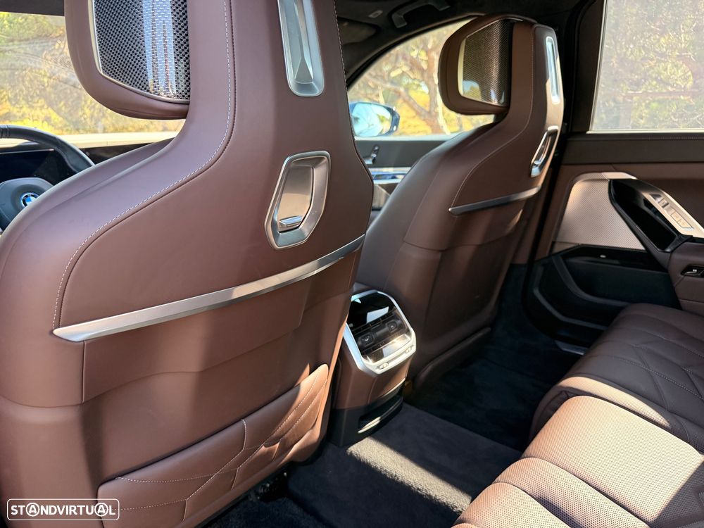 BMW 760 M760e xDrive - 14